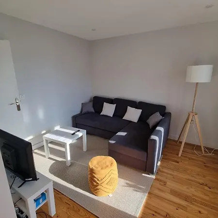 75 M2 With Wi Fi And Garage Downtown 아파트